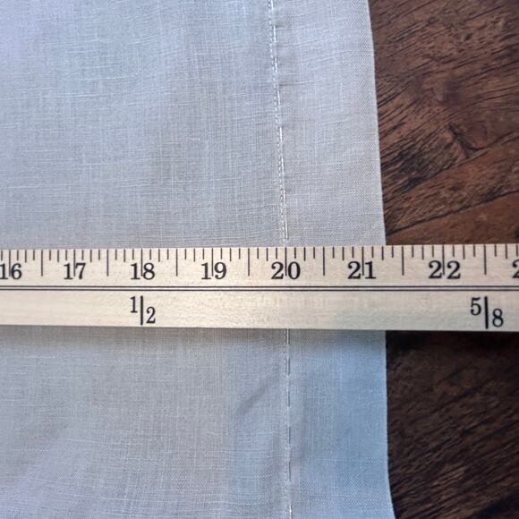 Kim Seybert Set of 15 Grey 100% Linen Napkins with Silver Running Stitch - Picture 6 of 10